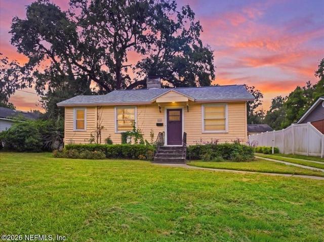 1766 Greenridge Rd, Jacksonville, FL 32207