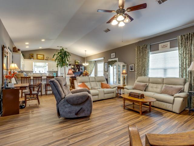 1769 Auburn Ln