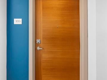 1760 NW 56th St, Unit 309, Seattle, WA 98107 | MLS #2507