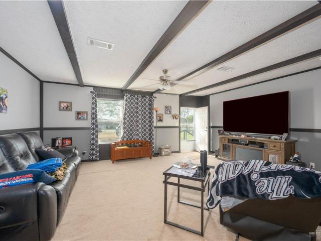 17619 Forest Lane