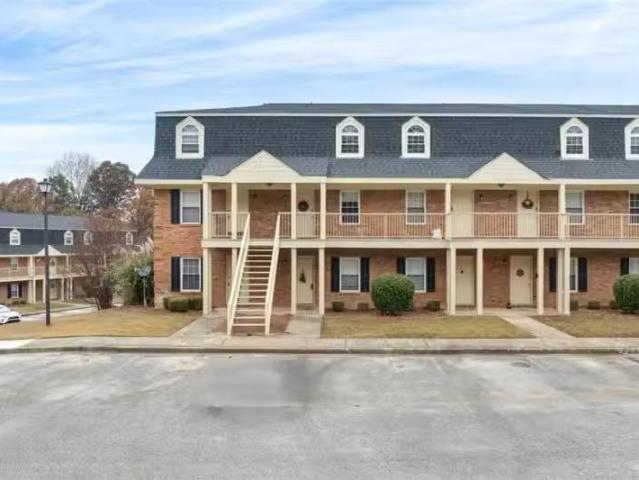1761 WIRE RD APT 10 2, AUBURN, AL 36832