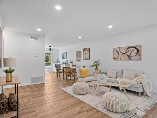 1762 Locust St 4