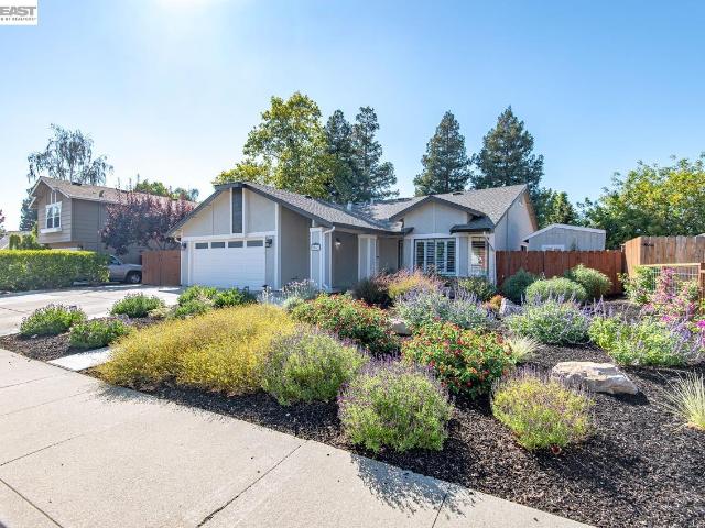 1763 Jennifer Dr