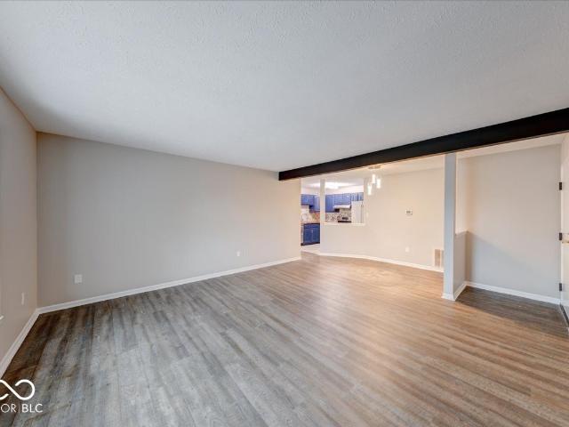 1763 Wellesley Lane
