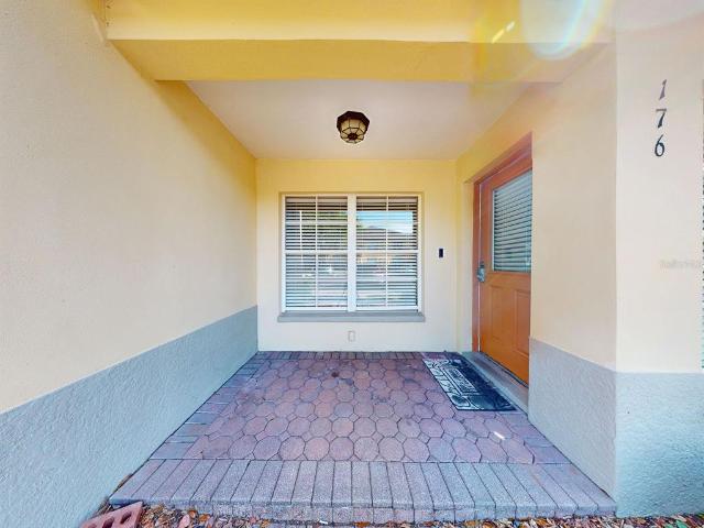 176 Coquina Bay Dr, St. Petersburg, FL 33705 | MLS #TB8500