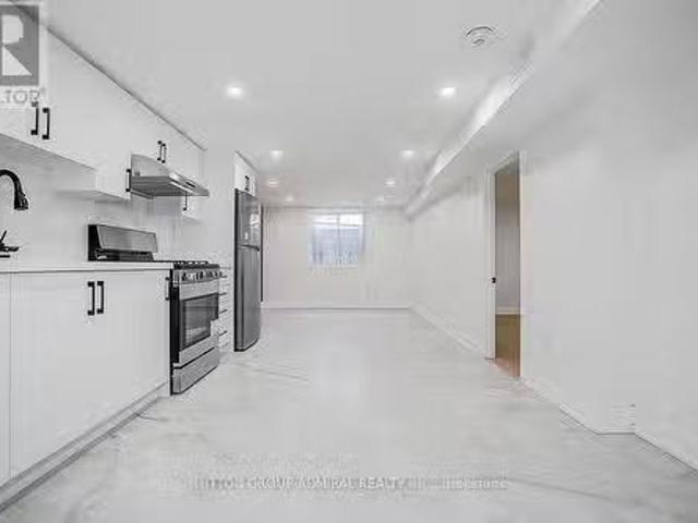 176 Cherrywood Drive, Newmarket, ON, L3Y 2X8 house for sale.