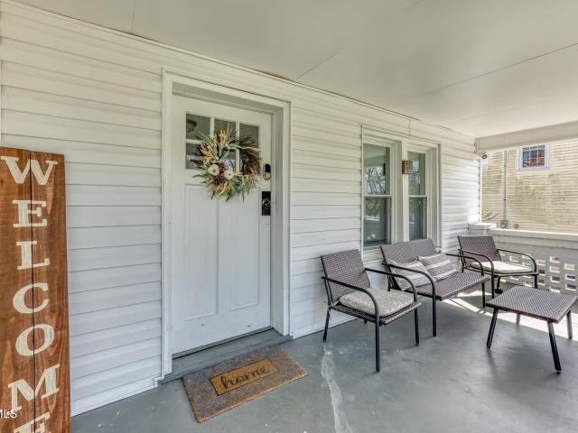 176 Crescent Drive