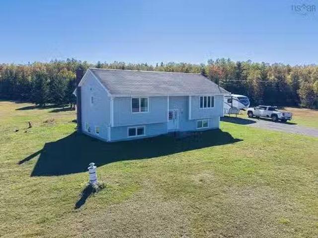 176 Armada Drive, Victoria Mines, NS, B1N 3J4 house for sale.