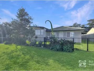Apartment to rent in Booti Booti - Air conditioning