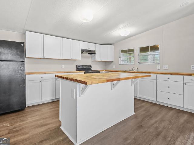 176 Barn Road Circle