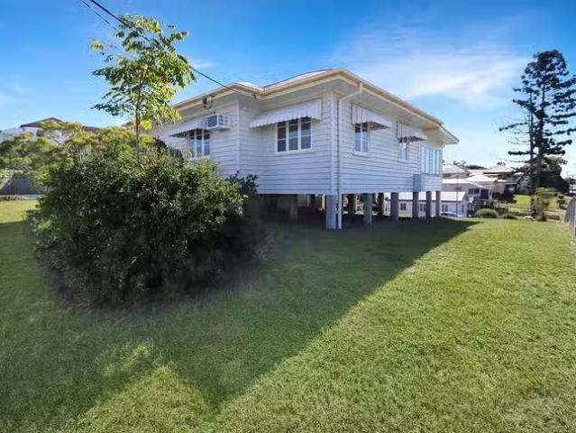 176 Blackstone Road, Silkstone, QLD 4304