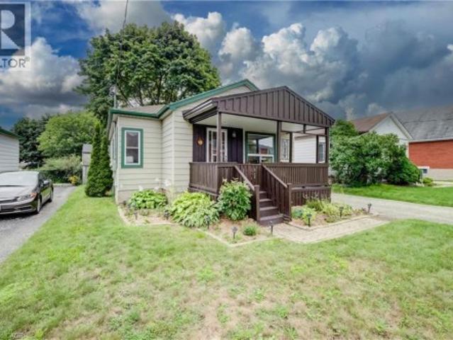 176 Edwin Street, Kitchener, ON, N2H 4P2 house for sale | Listing ID 40860 | Royal LePage