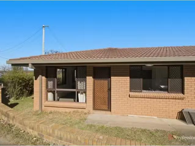 1/76 Faulkner Street, Armidale Apartment for rent Listed by J.