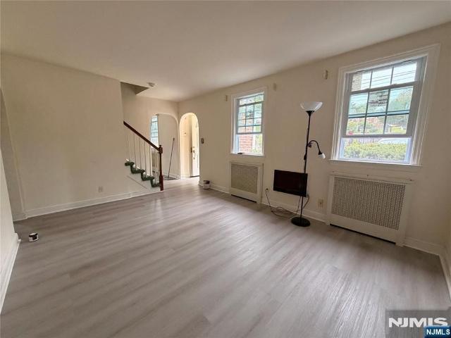 176 Kinderkamack Road, River Edge, US, NJ