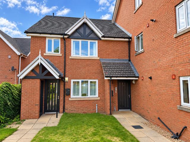 176 Hagley Road, Stourbridge DY8 2 bed apartment to rent £950 pcm £219 pw