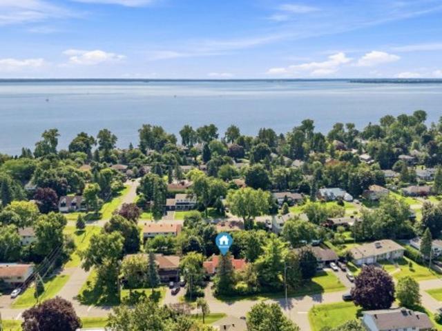 176 Hampshire Road, Beaconsfield, QC, H9W 3N7 house for sale | Listing ID 16129 | Royal LePage