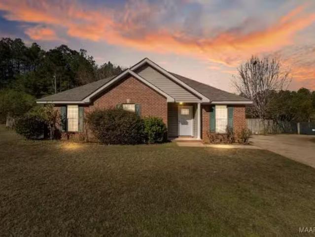 176 LAUREL HILL DR, PRATTVILLE, AL 36066