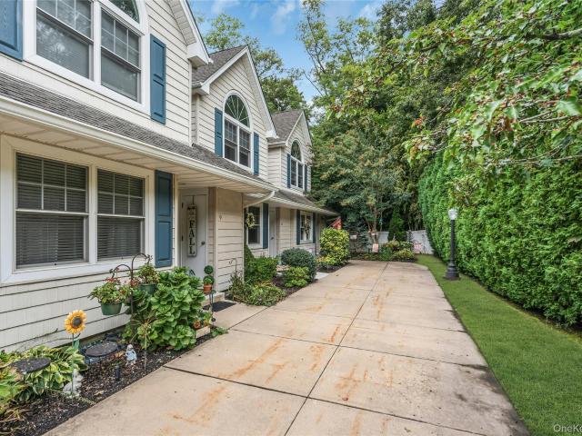 176 Merrick Road 10