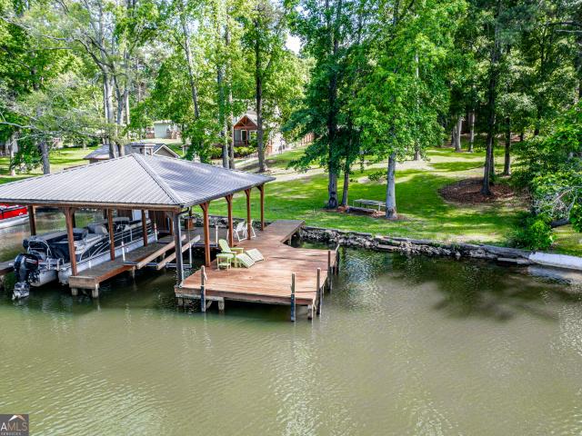 176 Sinclair Marina Road NE