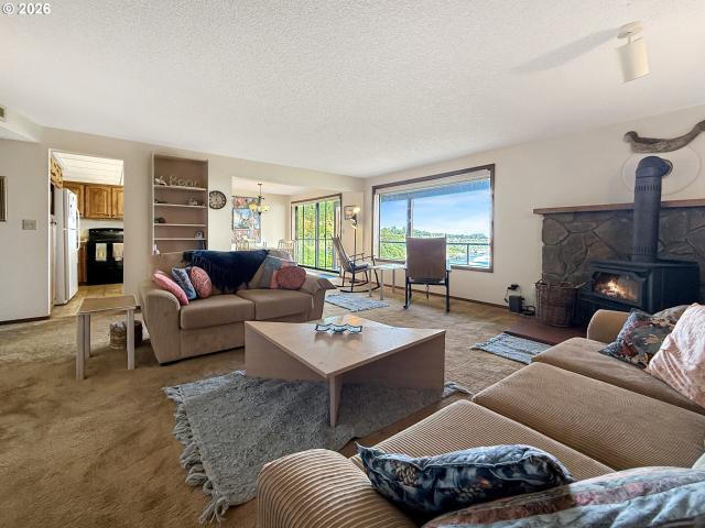 17744 n highway 101 # b204