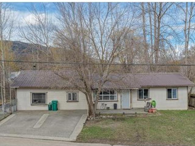 1775 Maple Street, Lumby, BC, V0E 2G0 house for sale | Listing ID 10380 | Royal LePage