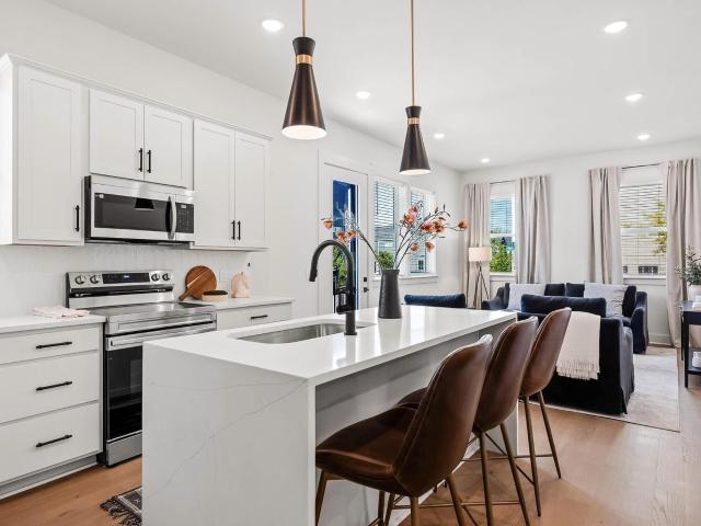 1776 S Watkins Street # 403