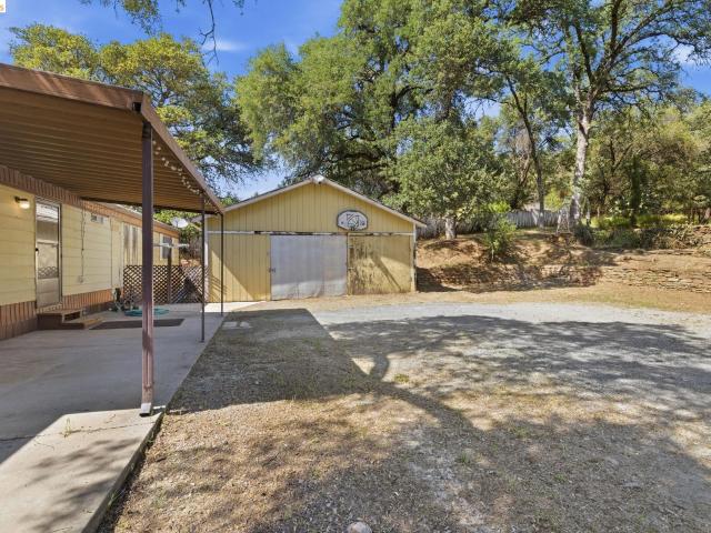 17701 Woods Way