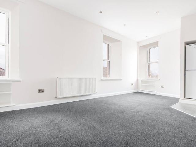 1770L – Drum Street, Edinburgh, EH17 8RN 3 bed flat to rent £1,350 pcm £312 pw