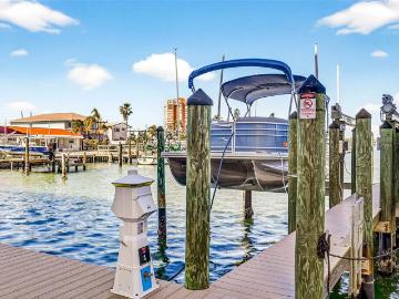 17717 Gulf Blvd, Unit 401, Redington Shores, FL 33708 | MLS #TB8472