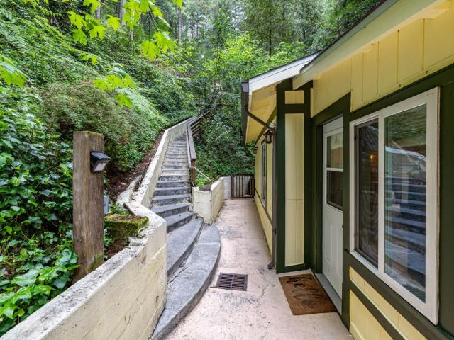 17731 Old Monte Rio Rd, Guerneville, CA 95446 | MLS #326025