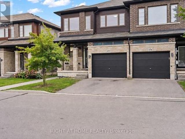 177 30 Times Square Boulevard, Hamilton, ON, L8J 0M1 house for sale | Listing ID X13794 | Royal LePage