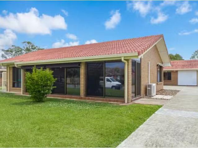 1/77 Caloola Dr, Tweed Heads House for rent Listed by Leasing.