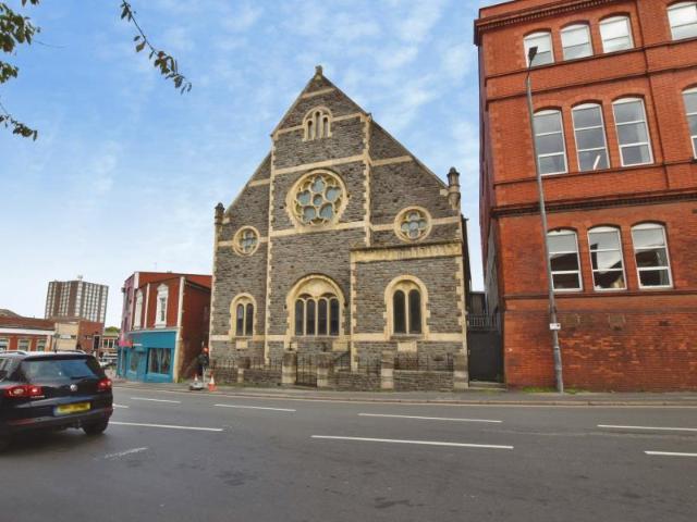 177 East Street, Bristol BS3 1 bed apartment to rent £1,100 pcm £254 pw