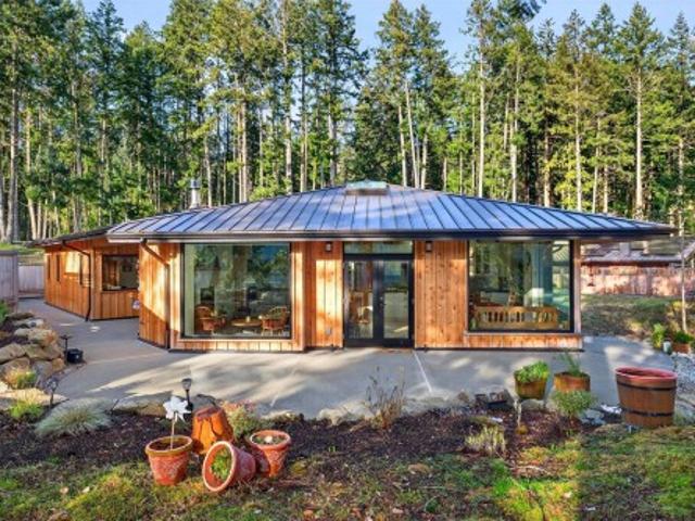 177 Maracaibo Lane, Salt Spring, BC, V8K 1S6 house for sale | Listing ID 1044 | Royal LePage