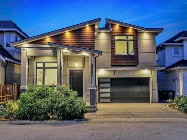 17849 Barnston Drive E, Surrey, BC, V4N 6T4 house for sale | Listing ID R3123 | Royal LePage