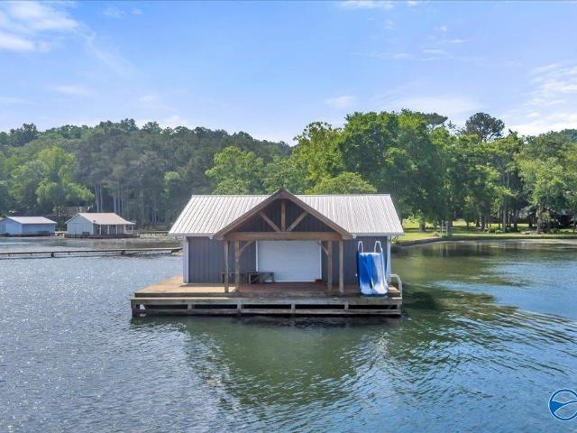 1788 Lakeshore Drive