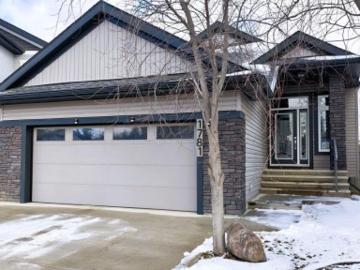 Macewan, Edmonton, Alberta - Parking, Cellar