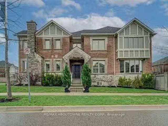 178 Cherryhurst Road, Oakville, ON, L6M 0W1 house for sale.