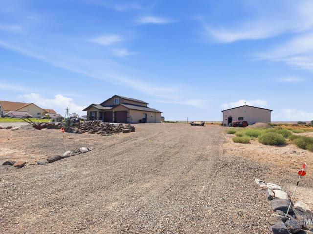 178 E Syringa Loop