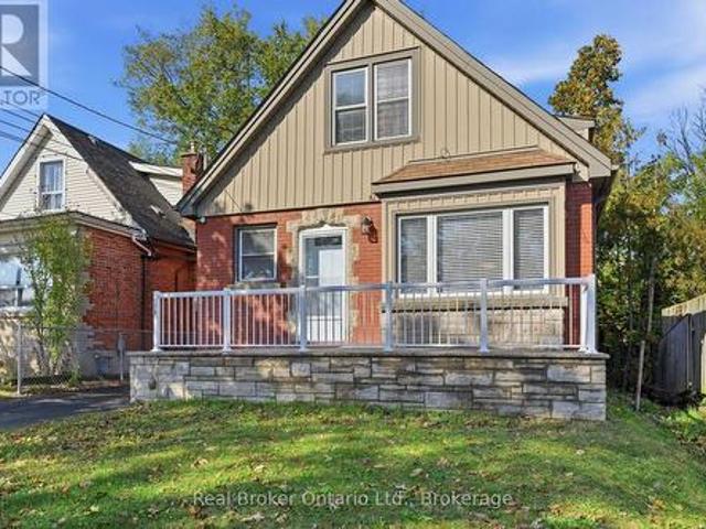 178 East 15Th Street, Hamilton Inch Park, ON, L9A 4G1 house for sale | Listing ID X14079 | Royal LePage