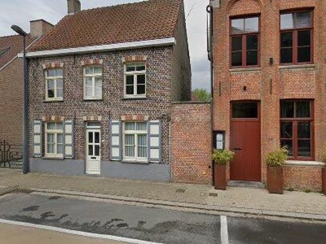 178 m2 apartment for rent in Damme