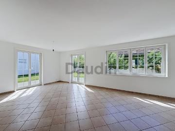 178 m²