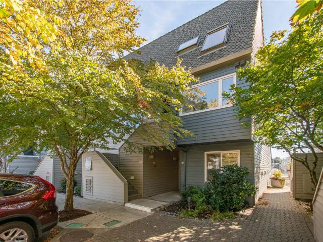 178 n hayden bay dr