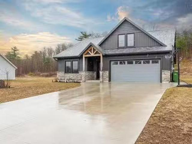 178 Rivercrest Lane, Greenwood, NS, B0P 1R0 house for sale.
