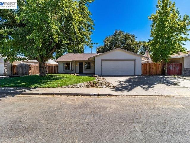 178 Richard Pl