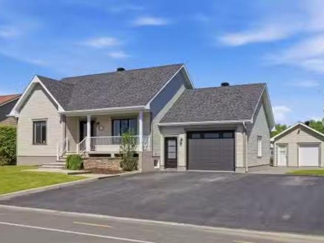 178 Rue St Germain, Saint Hugues, QC, J0H 1N0 house for sale.