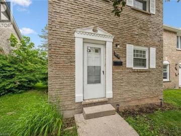 178 Westcourt Place, Waterloo, ON, N2L 2R7 townhouse for sale | Listing ID 40841 | Royal LePage