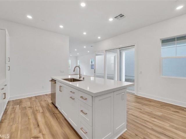 178 Yugen, Irvine, US, CA