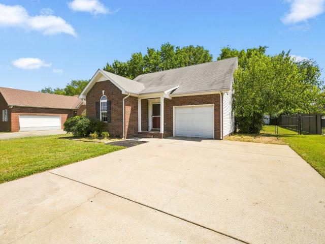 1794 Lucille Ln
