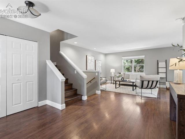 17950 New London Road